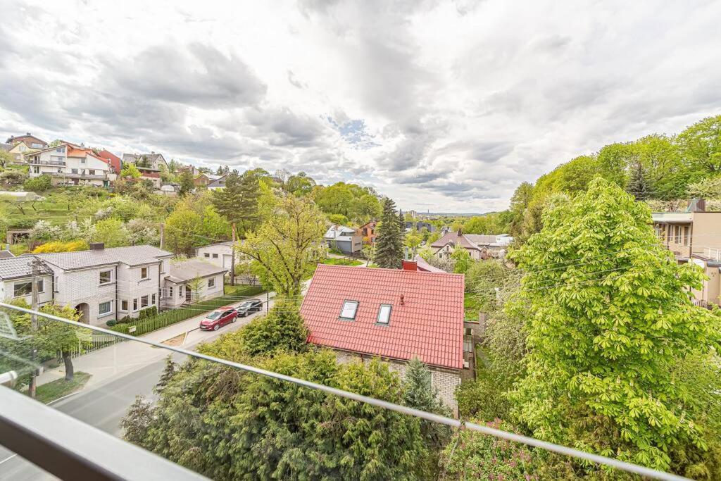 Sky Apartment With Free Parking And Balcony & Ac Kaunas Eksteriør bilde